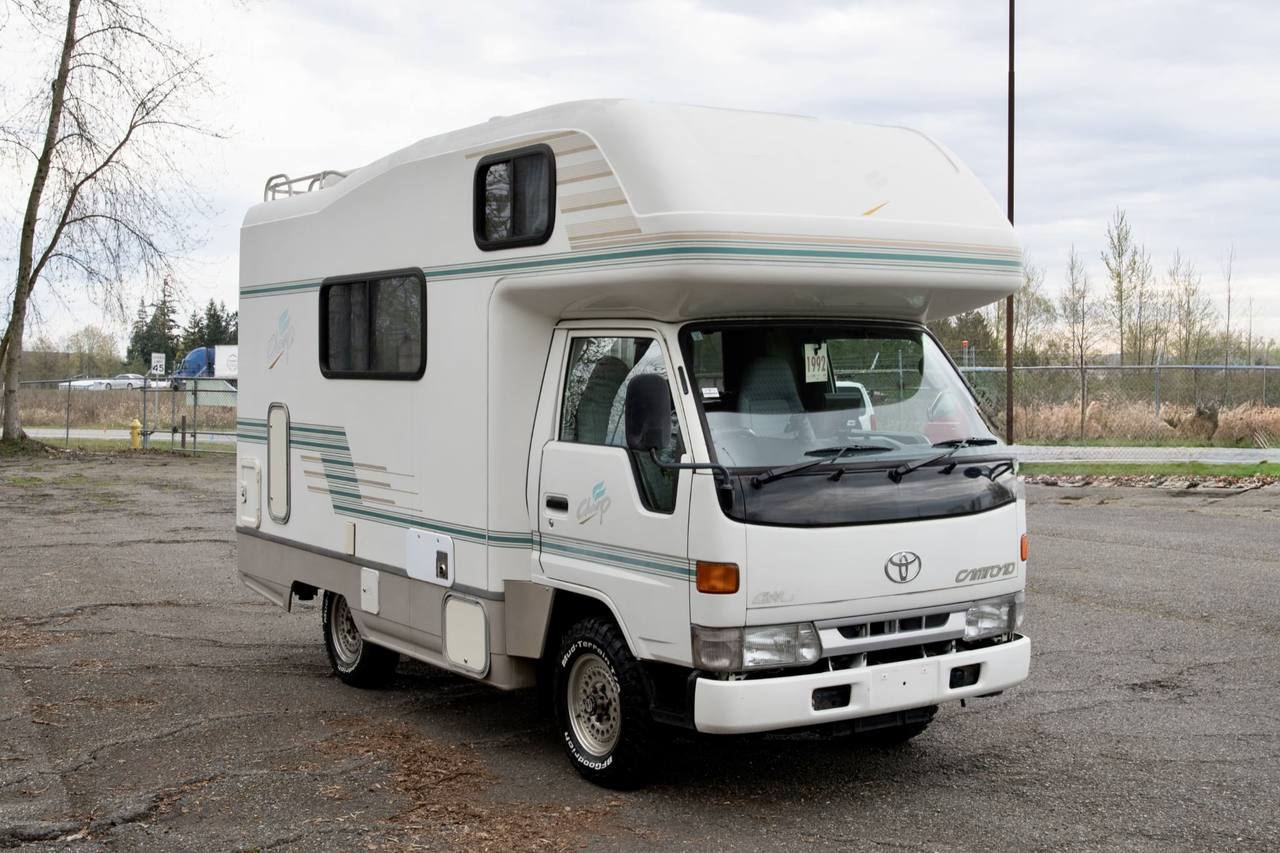 2000 Toyota Camroad Champ Camper 4WD, Fully Loaded, Auto