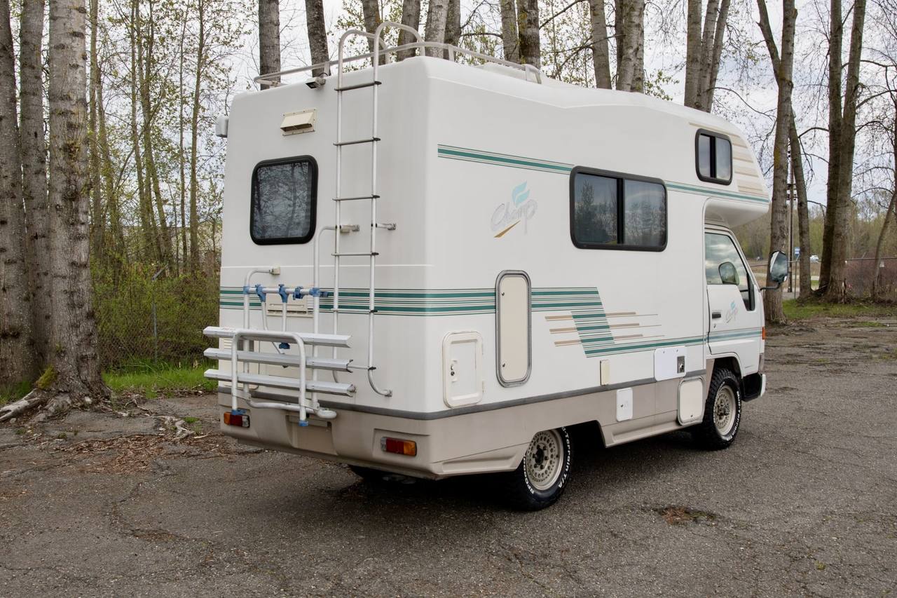 2000 Toyota Camroad Champ Camper 4WD, Fully Loaded, Auto