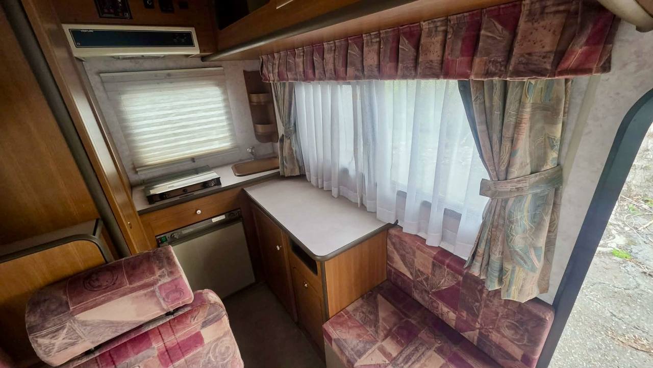 2000 Toyota Camroad Champ Camper 4WD, Fully Loaded, Auto