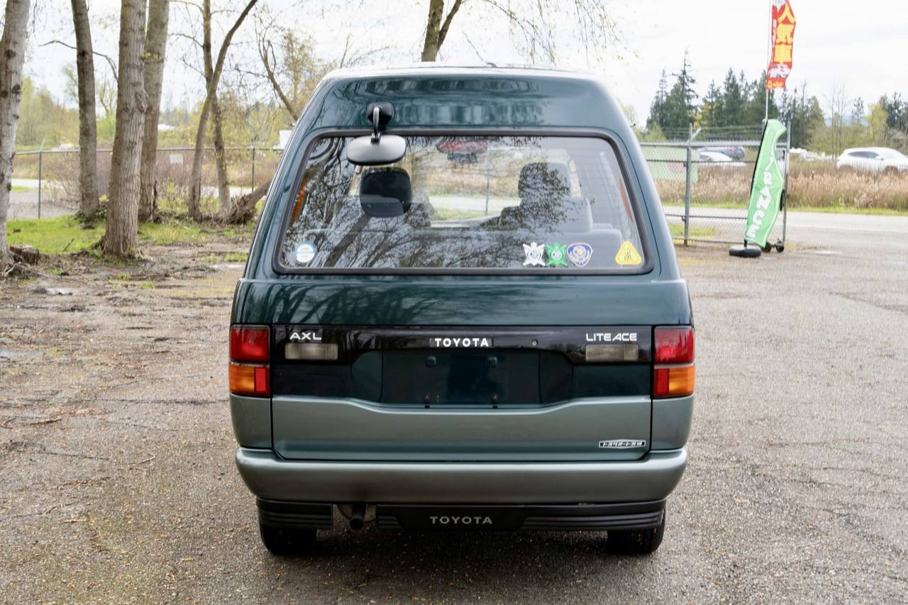 1996 Toyota LiteAce AXL Limited HighRoof 4WD, Turbo Diesel, Automatic
