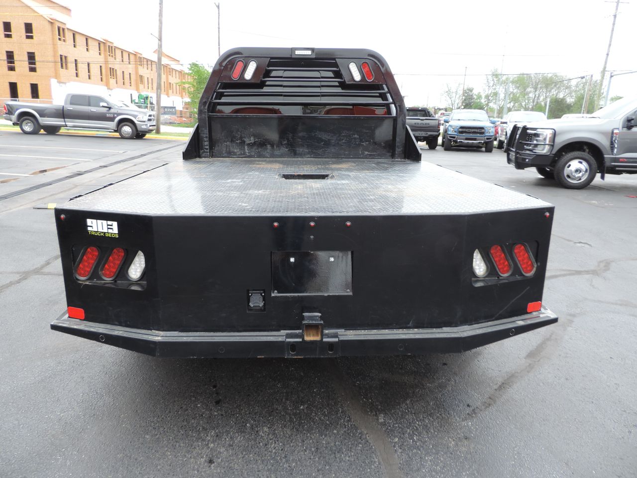 2024 Ford F-350 SD Crew Cab Lariat Flatbed DRW 4WD 