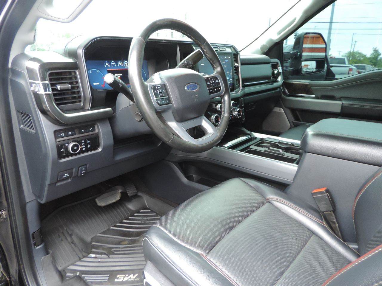 2024 Ford F-350 SD Crew Cab Lariat Flatbed DRW 4WD 
