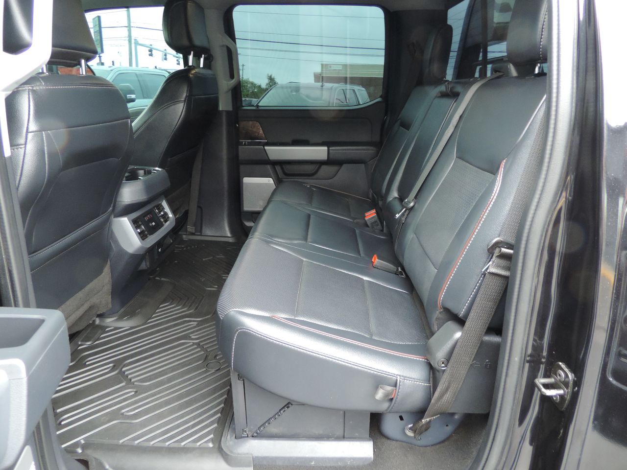 2024 Ford F-350 SD Crew Cab Lariat Flatbed DRW 4WD 