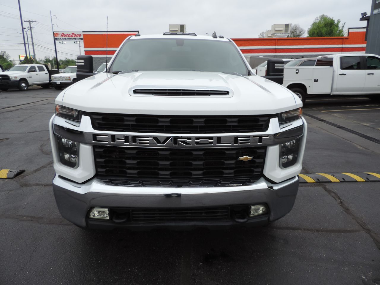 2022 Chevrolet Silverado 3500HD Crew Cab LT Flatbed DRW 4WD
