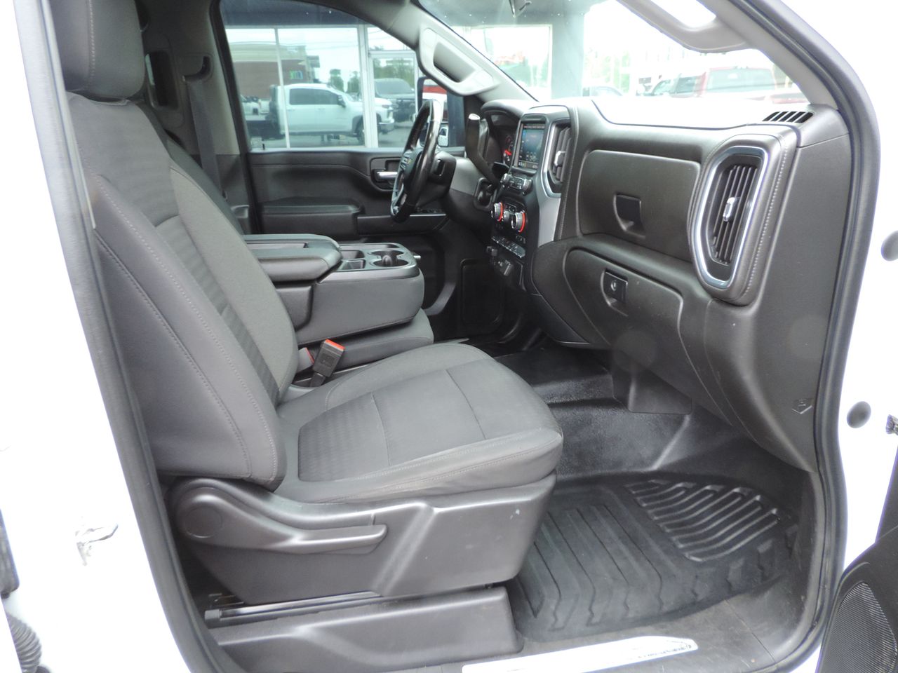 2022 Chevrolet Silverado 3500HD Crew Cab LT Flatbed DRW 4WD