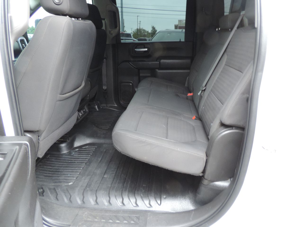 2022 Chevrolet Silverado 3500HD Crew Cab LT Flatbed DRW 4WD