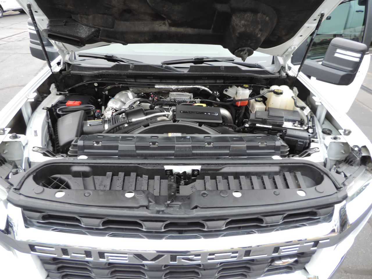 2022 Chevrolet Silverado 3500HD Crew Cab LT Flatbed DRW 4WD