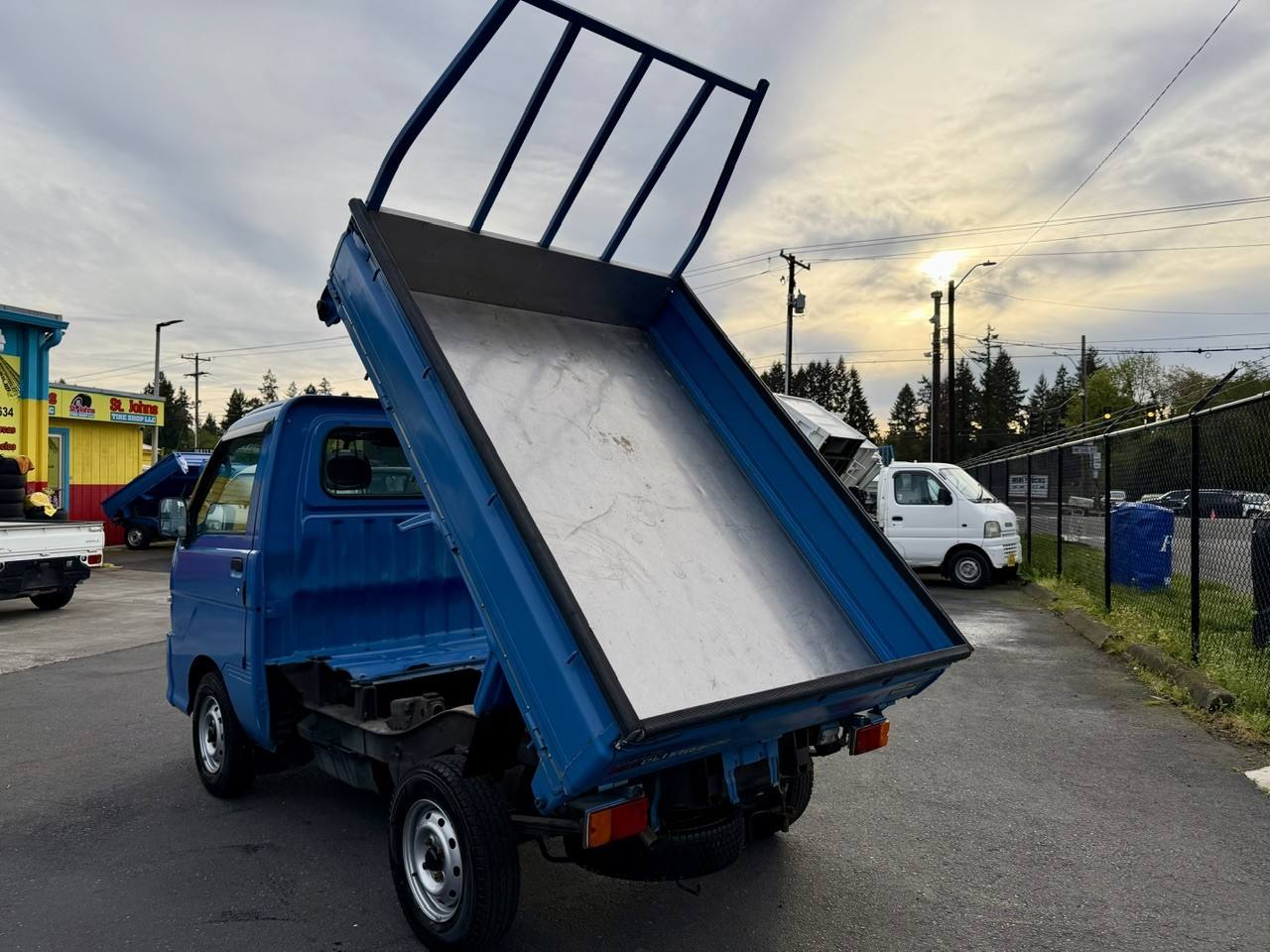 2001 Daihatsu Hi-Jet Climber Dump EFI 4WD, 2Hi-4Hi-4Lo, PS, 5MT