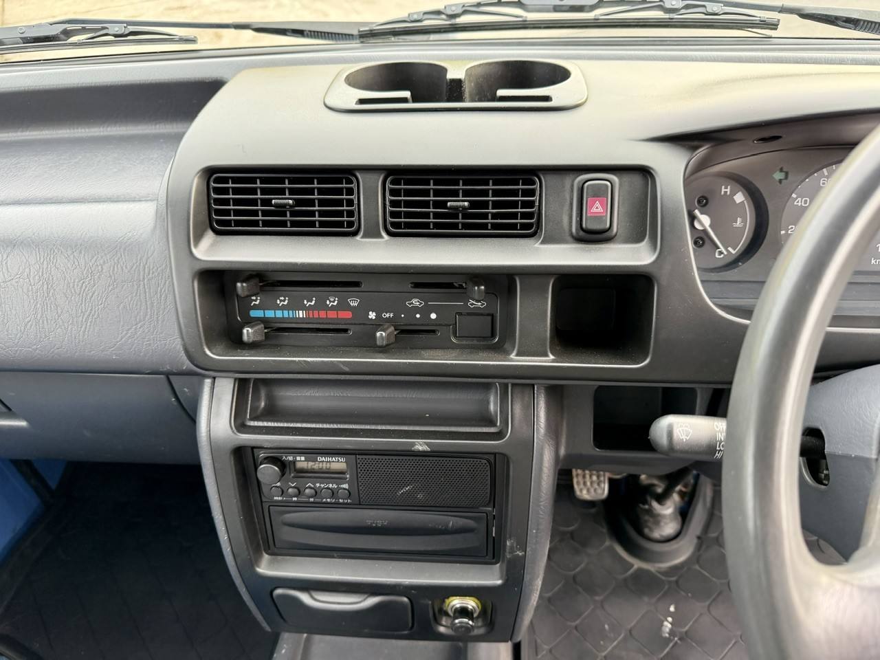 2001 Daihatsu Hi-Jet Climber Dump EFI 4WD, 2Hi-4Hi-4Lo, PS, 5MT