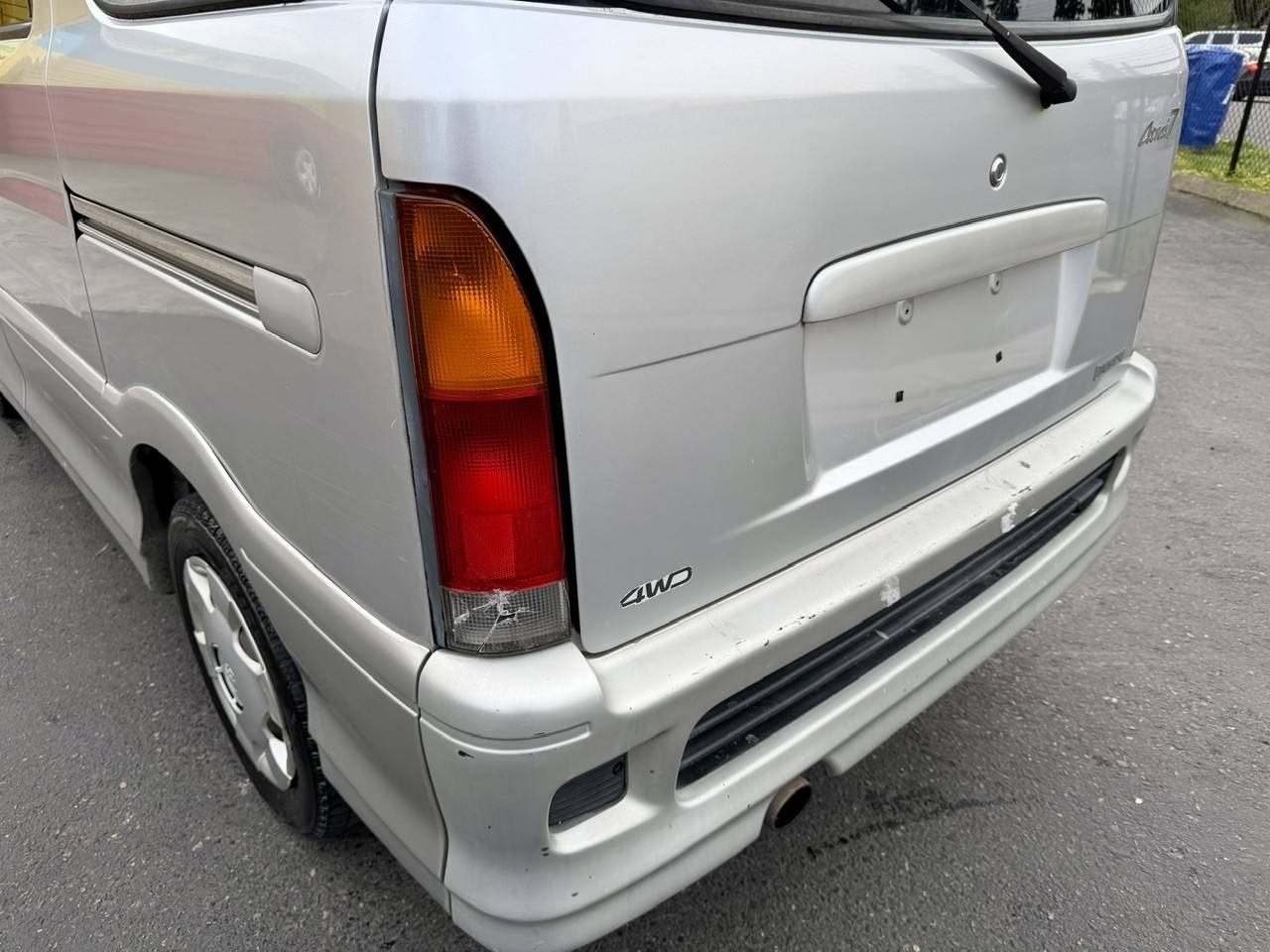 2001 Daihatsu Atrai 7 EFI 1.3L 4WD, PW, PL, PS, AC, 7 Passenger, 5MT