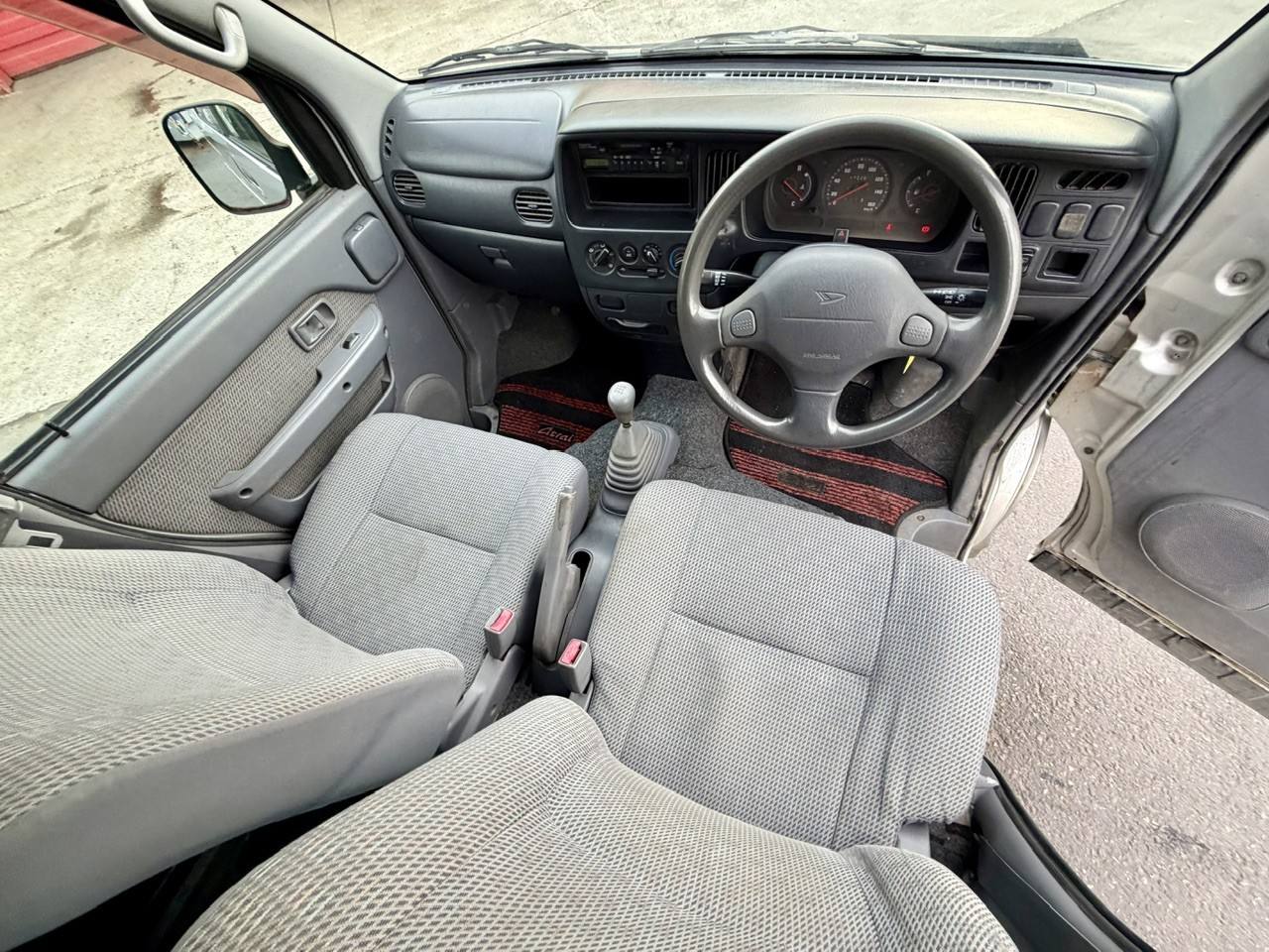 2001 Daihatsu Atrai 7 EFI 1.3L 4WD, PW, PL, PS, AC, 7 Passenger, 5MT
