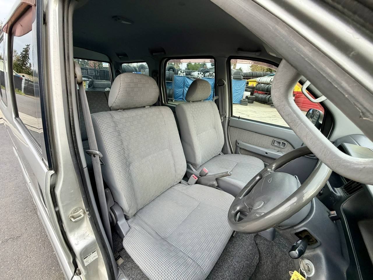 2001 Daihatsu Atrai 7 EFI 1.3L 4WD, PW, PL, PS, AC, 7 Passenger, 5MT
