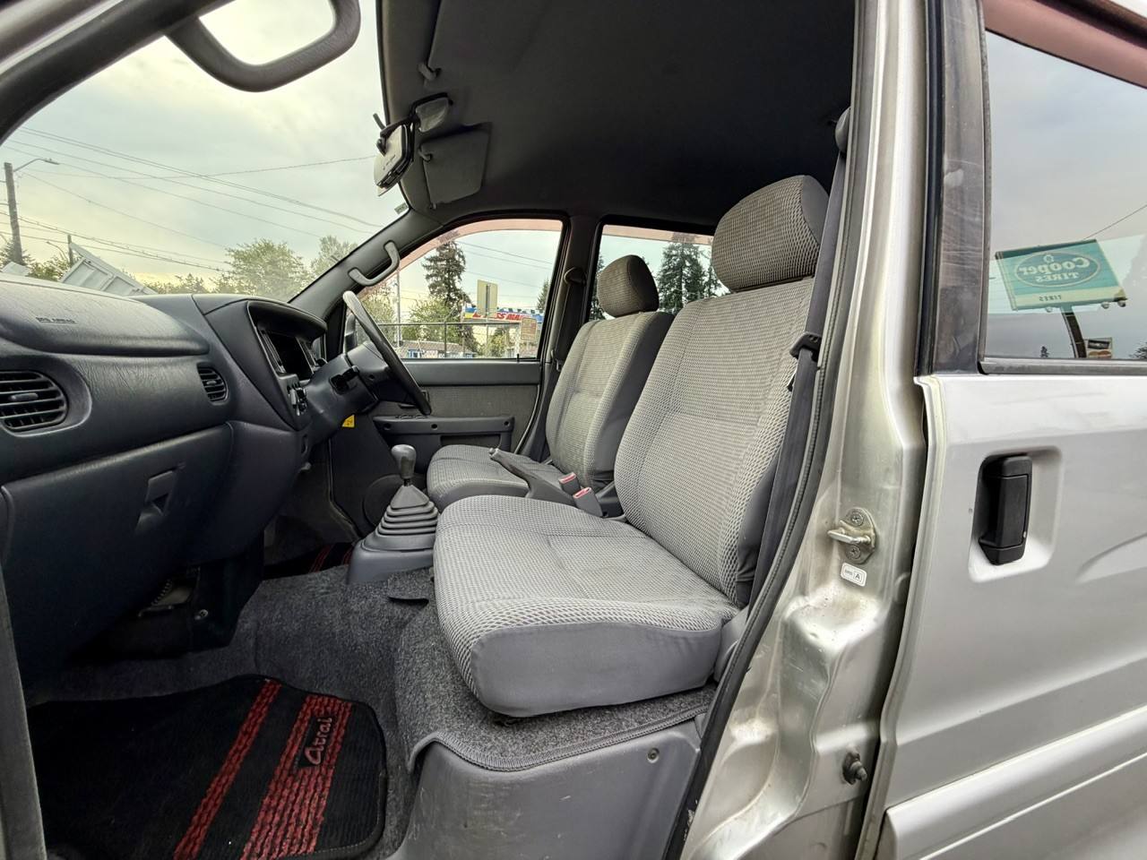 2001 Daihatsu Atrai 7 EFI 1.3L 4WD, PW, PL, PS, AC, 7 Passenger, 5MT