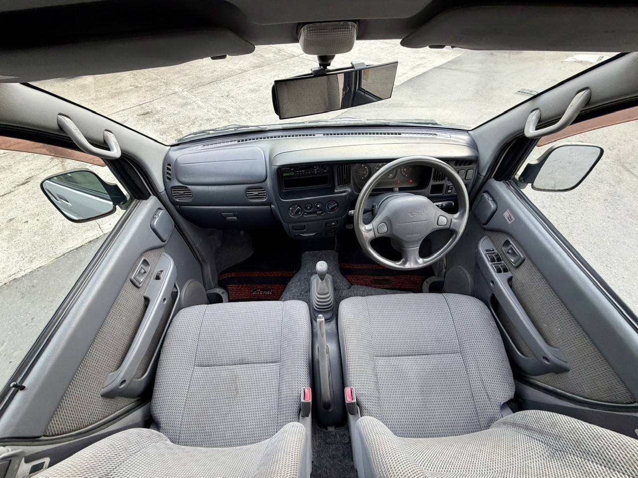 2001 Daihatsu Atrai 7 EFI 1.3L 4WD, PW, PL, PS, AC, 7 Passenger, 5MT