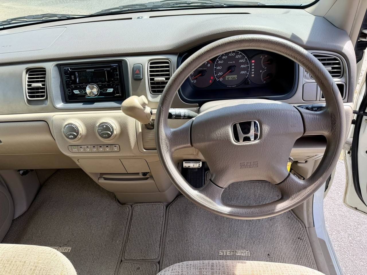 2001 Honda Step Wgn Modulo Aero Kit  K20A i-Vtec, FWD, AC, Auto