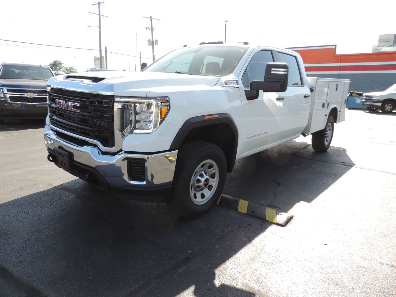 2023 GMC Sierra 3500HD Crew Cab Pro Utility Bed 4WD 
