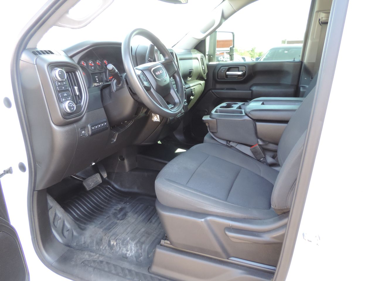 2023 GMC Sierra 3500HD Crew Cab Pro Utility Bed 4WD 