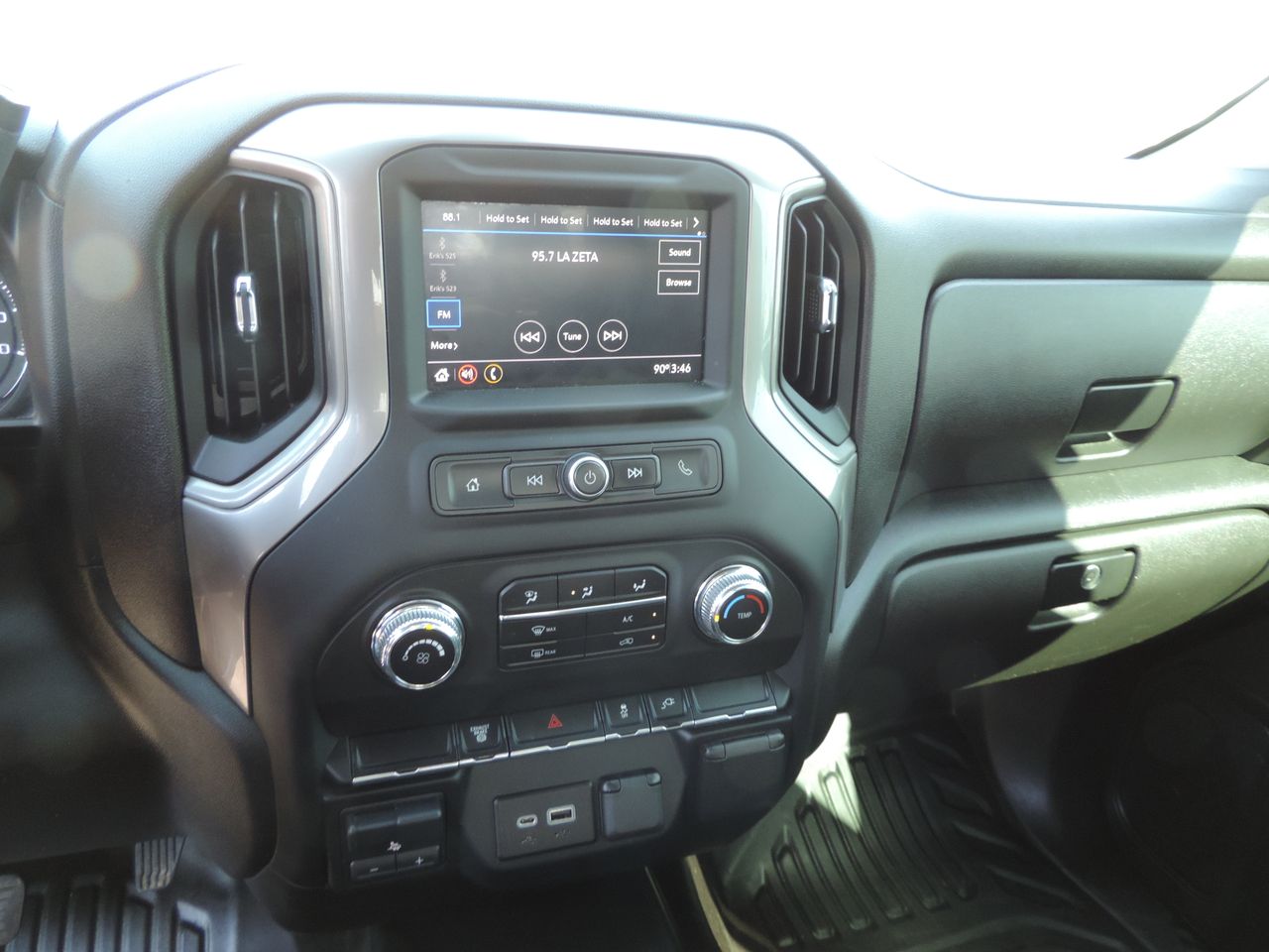 2023 GMC Sierra 3500HD Crew Cab Pro Utility Bed 4WD 