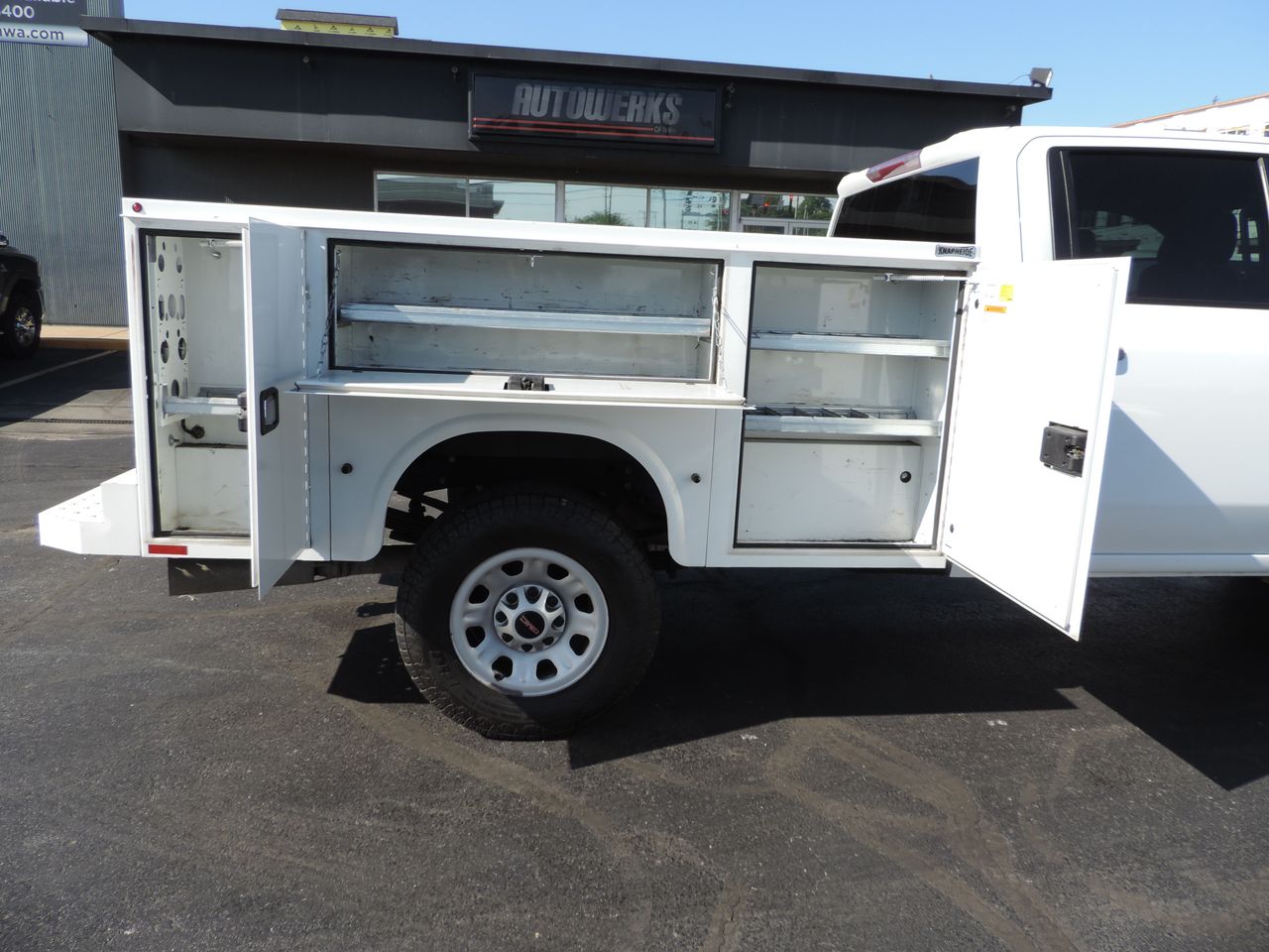 2023 GMC Sierra 3500HD Crew Cab Pro Utility Bed 4WD 