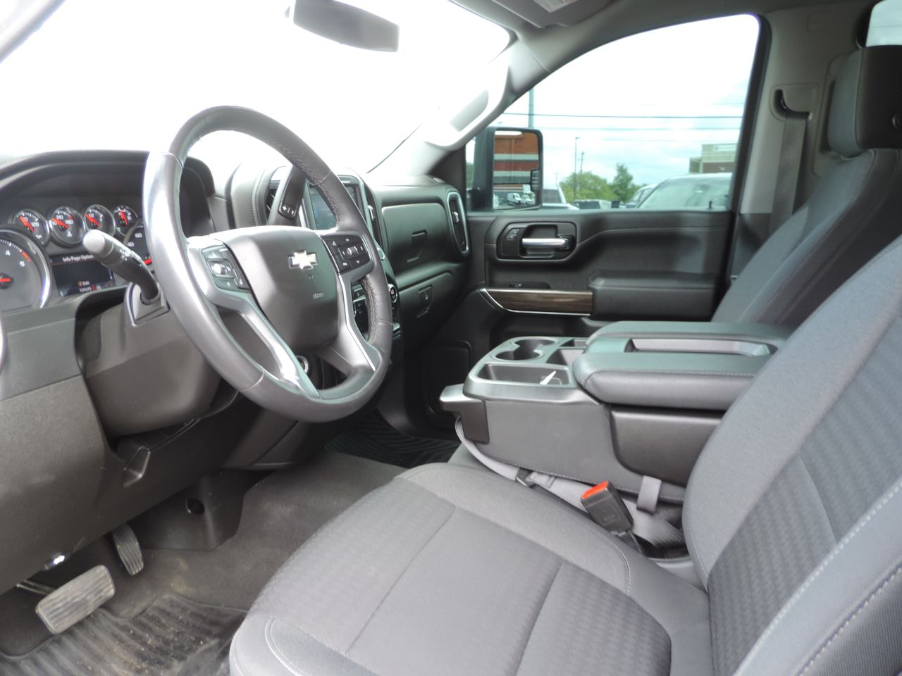 2022 Chevrolet Silverado 2500HD Crew Cab LT Z71 4WD