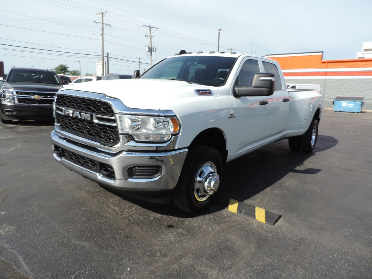 2024 RAM 3500 Crew Cab Tradesman DRW 4WD