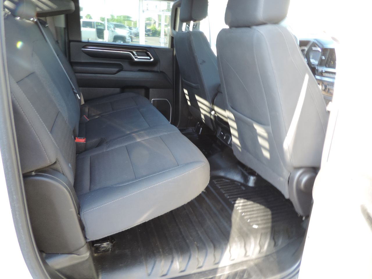 2024 Chevrolet Silverado 3500HD Crew Cab LT Flatbed DRW 4WD