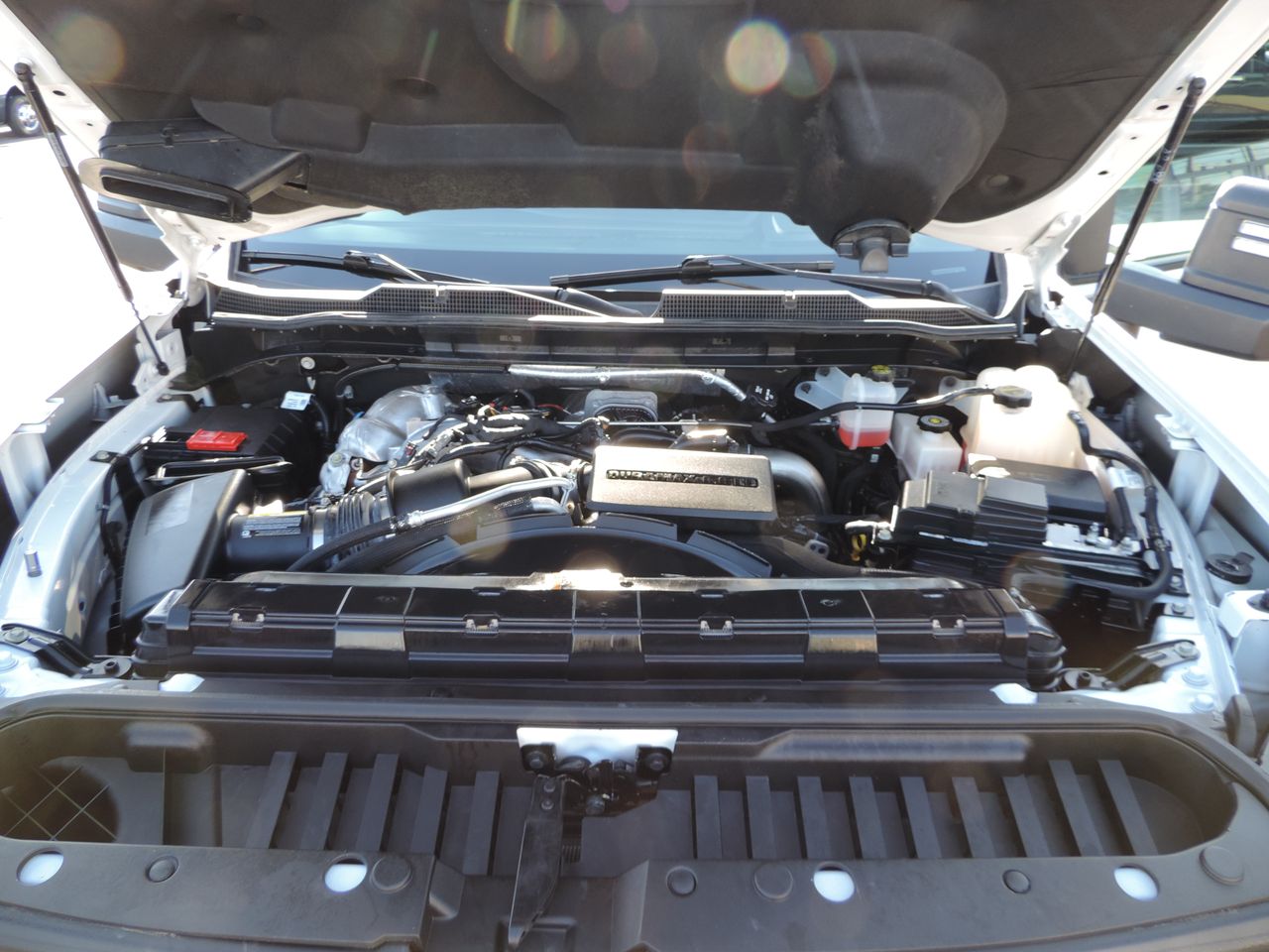 2024 Chevrolet Silverado 3500HD Crew Cab LT Flatbed DRW 4WD