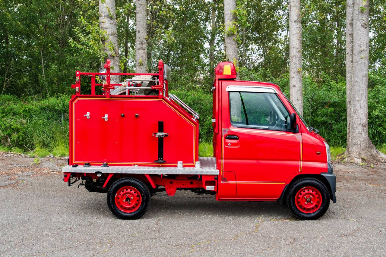 2000 Mitsubishi Minicab EFI Fire 4WD, 2Hi-4Hi-4Lo, PS, 5MT, Like New!