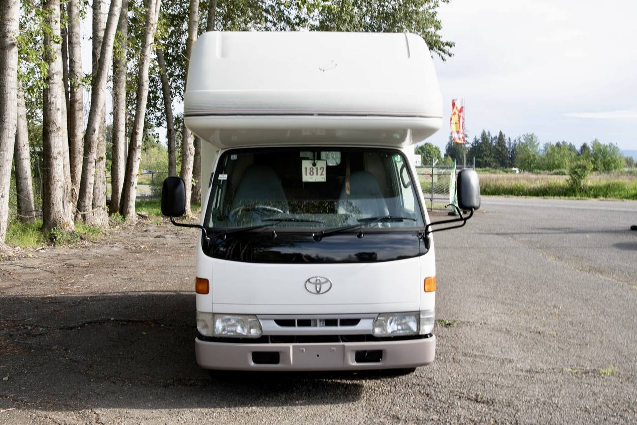 1998 Toyota Camroad Champ Camper RWD, Fully Loaded, Auto