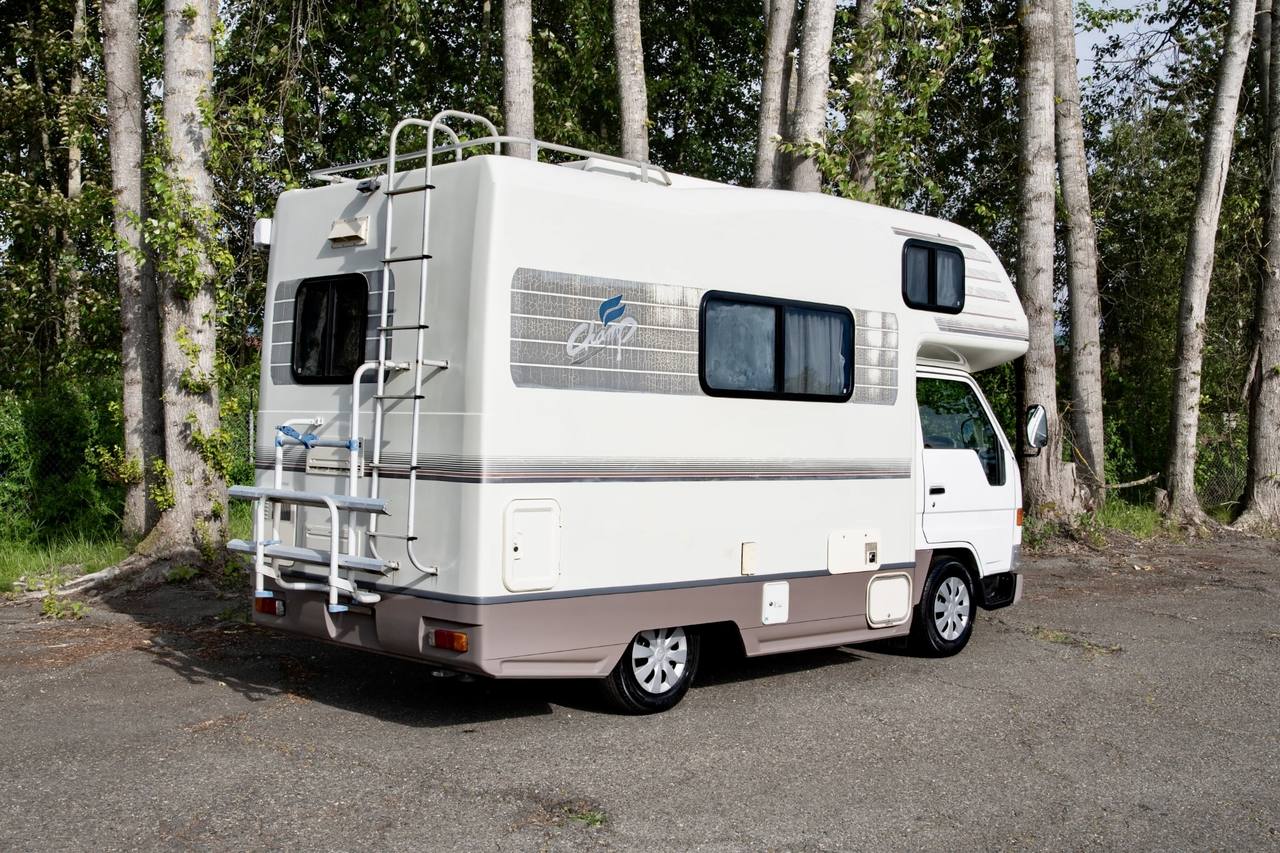 1998 Toyota Camroad Champ Camper RWD, Fully Loaded, Auto