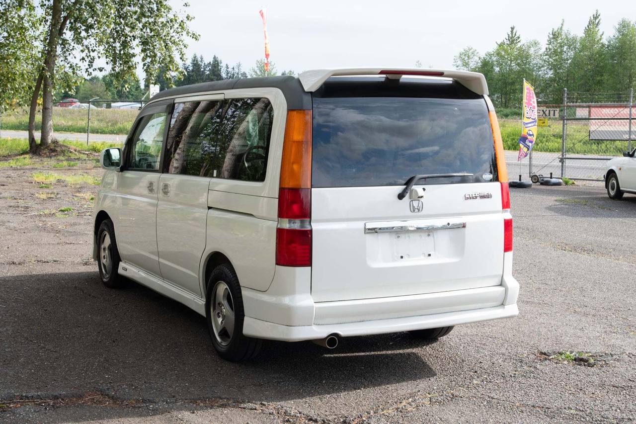 2001 Honda Step Wgn Modullo Kit Type K FWD, Fully Loaded, Automatic