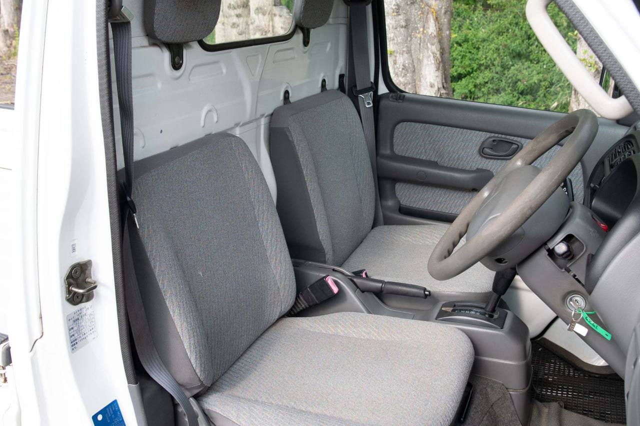 2001 Suzuki Carry EFI 4WD, PS, AC, Airbags, Automatic