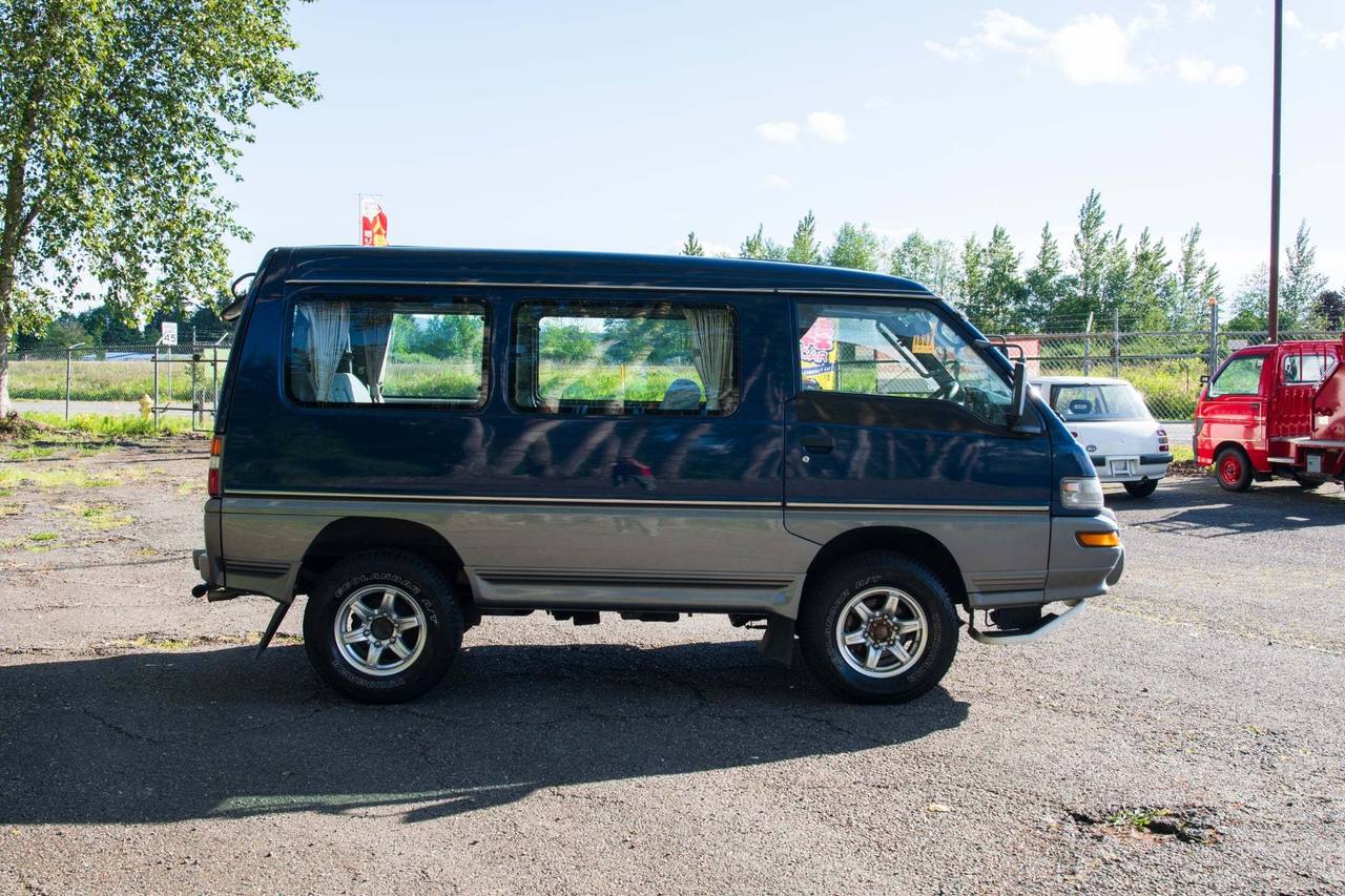 1999 Mitsubishi Delica GLX Camper 4WD, 2Hi-4Hi-4Lo, Turbo Diesel
