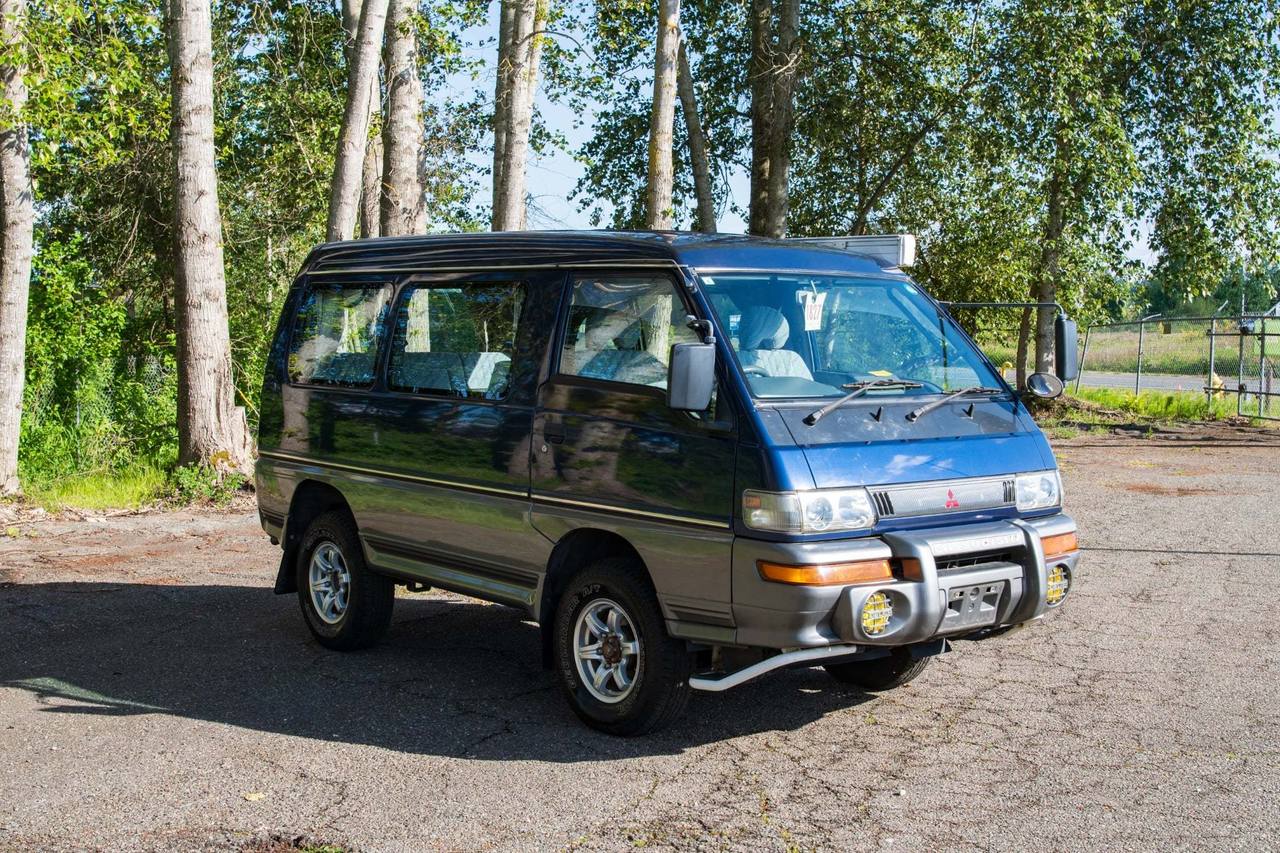 1999 Mitsubishi Delica GLX Camper 4WD, 2Hi-4Hi-4Lo, Turbo Diesel