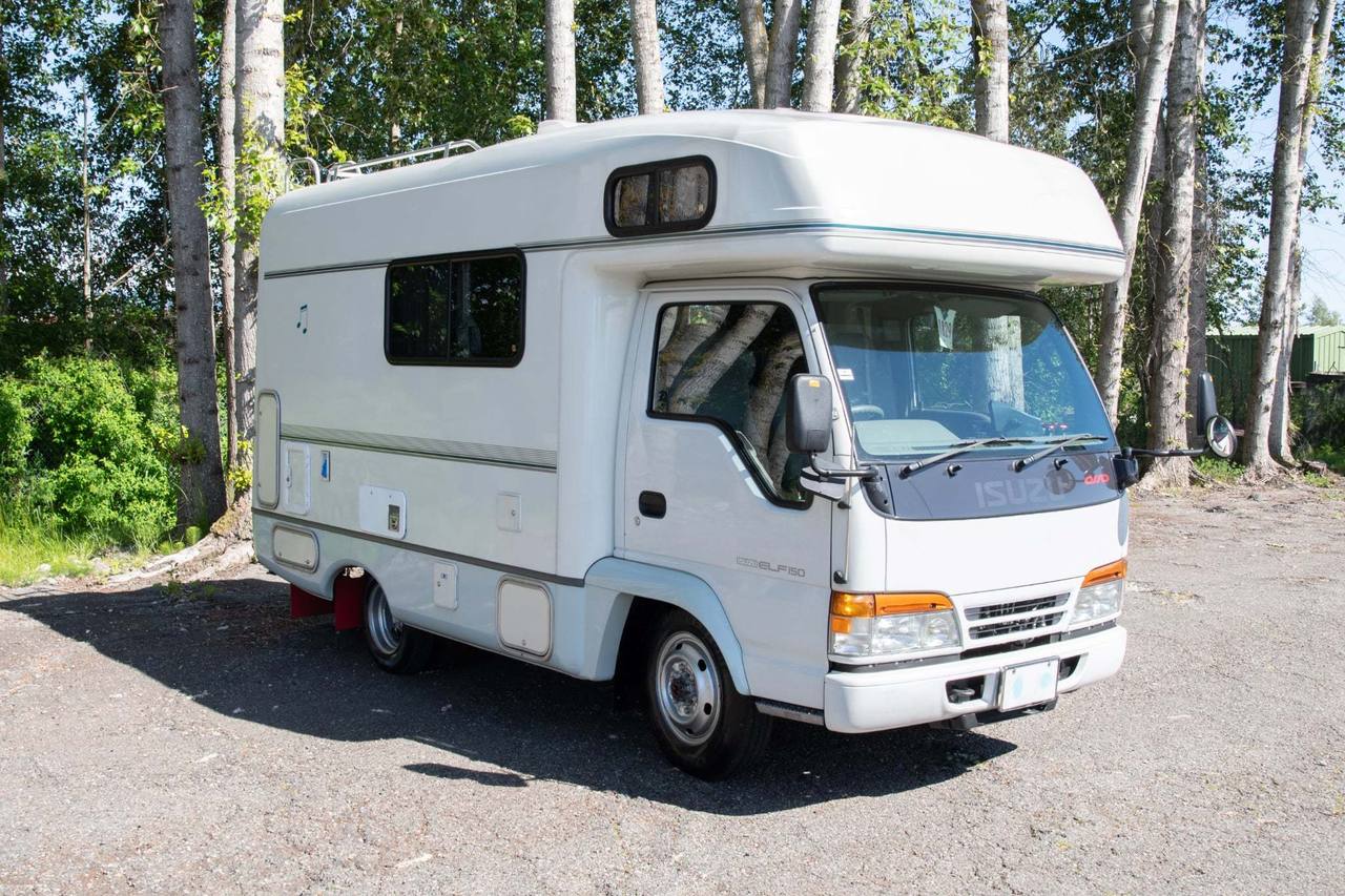 1997 Isuzu Elf 150 Camper  4WD, Diesel, Fully Loaded, 5MT