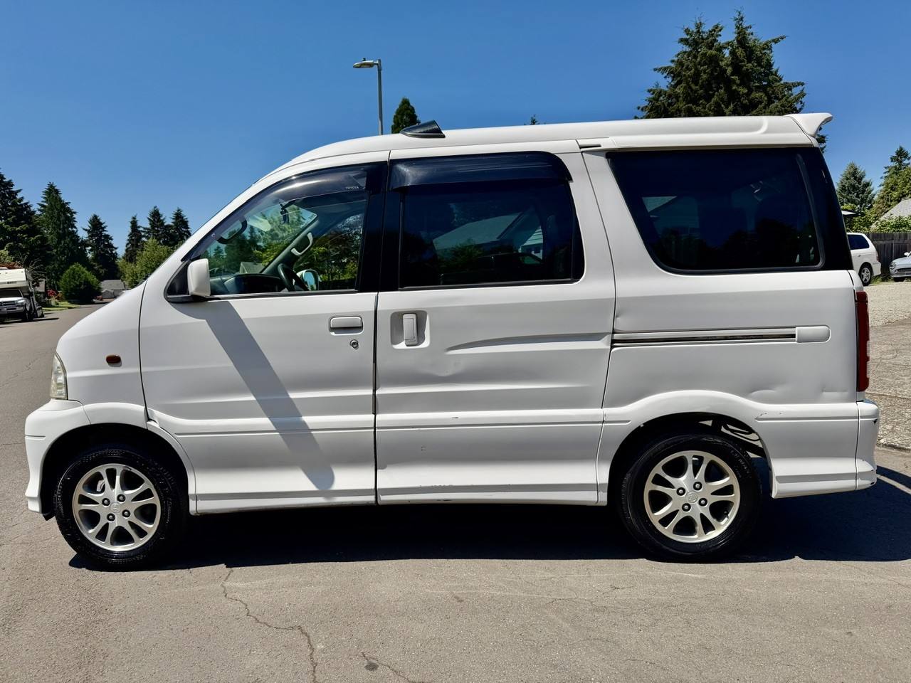 2001 Toyota Sparky XS Package 4WD, 5MT, Fully Loaded, Dual Sun Roofs