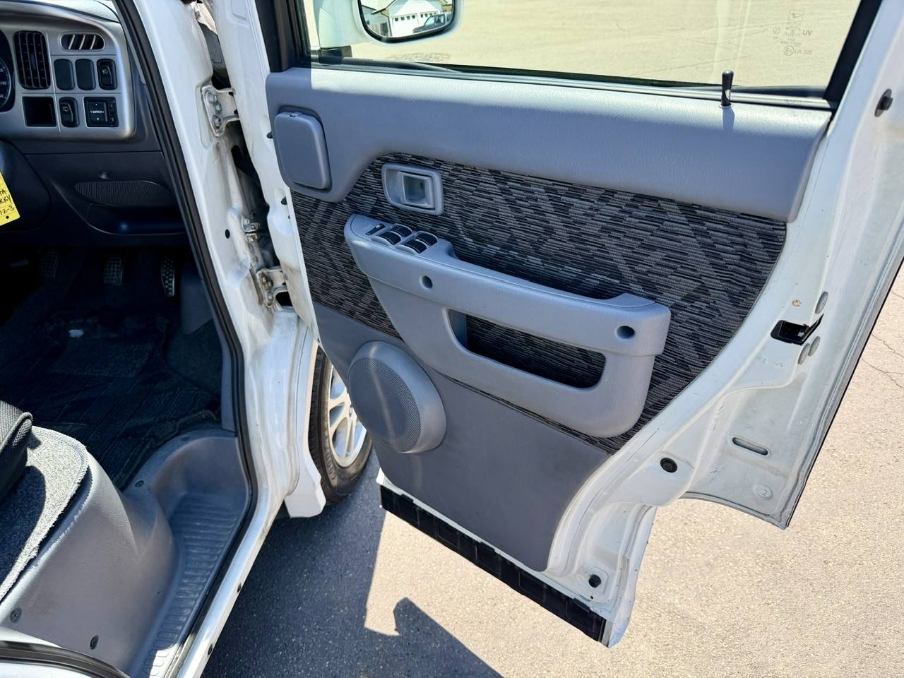 2001 Toyota Sparky XS Package 4WD, 5MT, Fully Loaded, Dual Sun Roofs