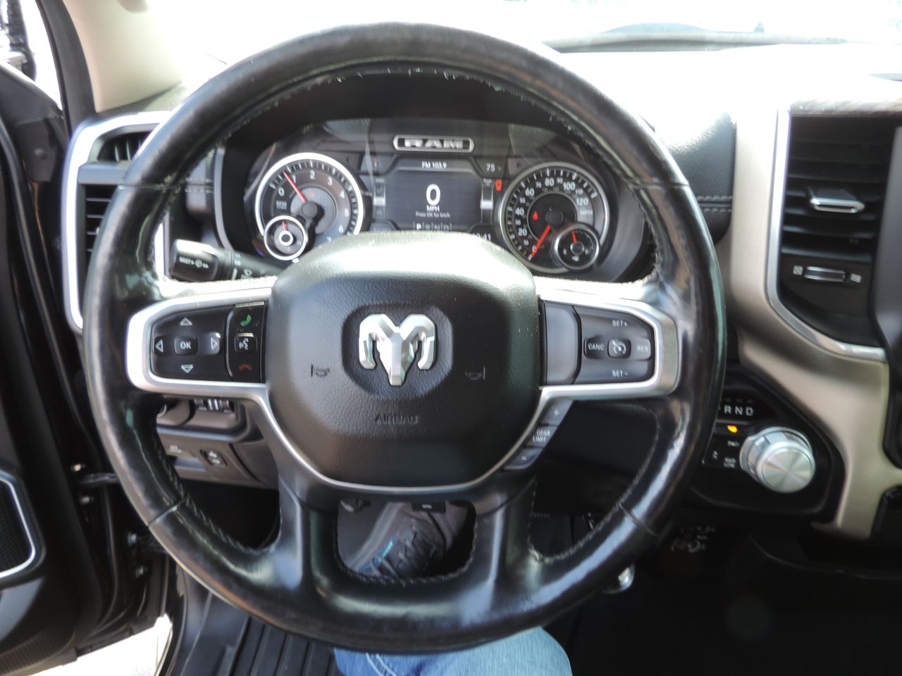 2019 RAM 1500 Crew Cab Laramie 4WD