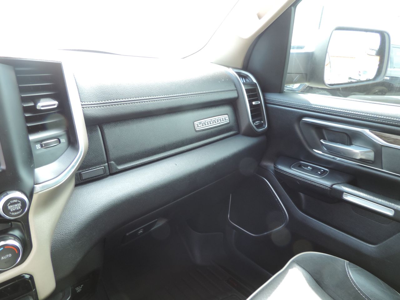 2019 RAM 1500 Crew Cab Laramie 4WD