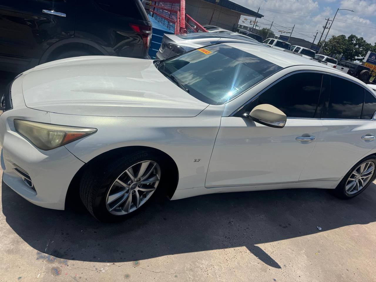 2014 Infiniti Q50 Premium