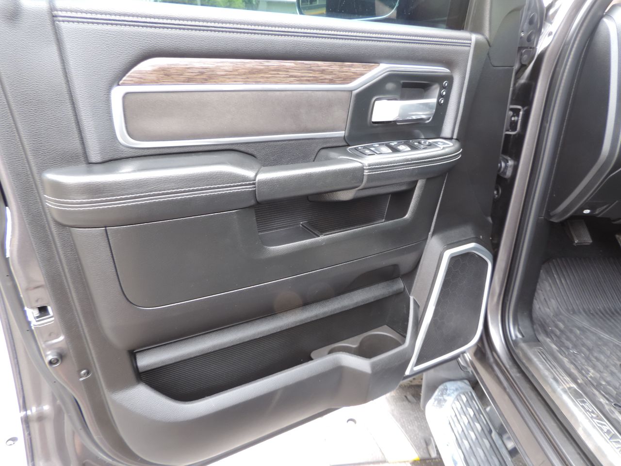 2020 RAM 2500 Crew Cab Laramie 4WD