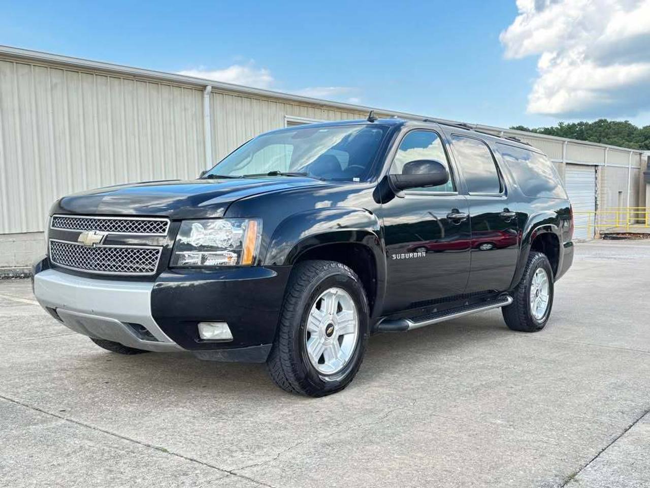 2011 Chevrolet Suburban LT 1500 4WD