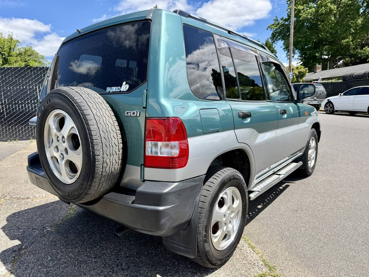 1999 Mitsubishi Pajero iO 1.8L 4WD, 2Hi-4Hi-4Lo, PS, PW, PL, AC, 5MT