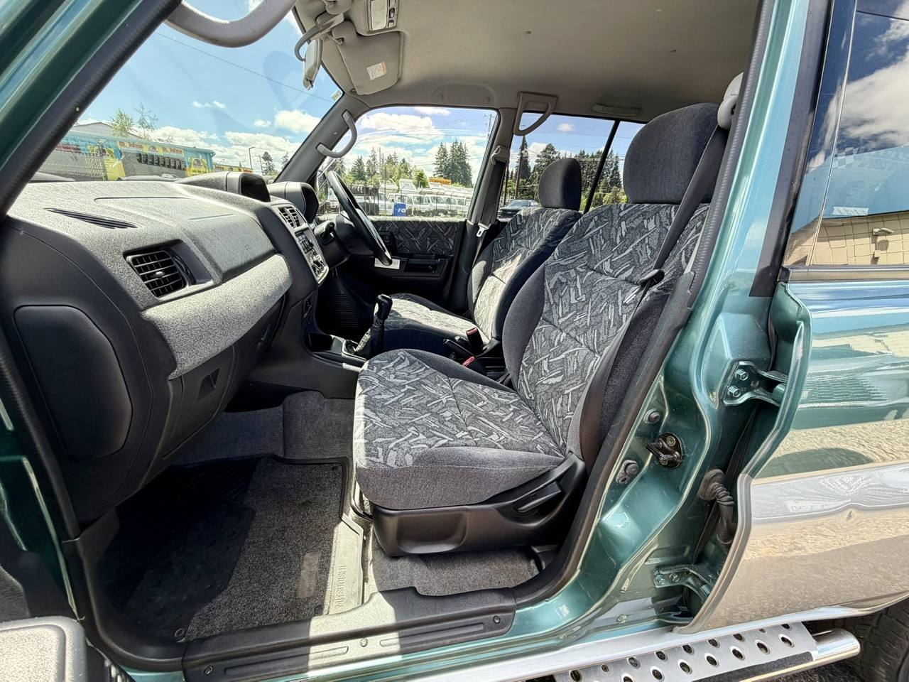 1999 Mitsubishi Pajero iO 1.8L 4WD, 2Hi-4Hi-4Lo, PS, PW, PL, AC, 5MT