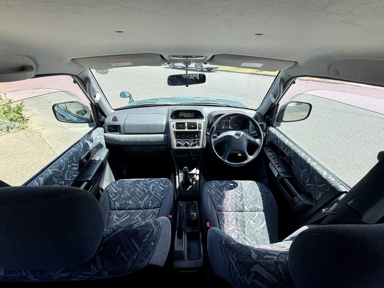 1999 Mitsubishi Pajero iO 1.8L 4WD, 2Hi-4Hi-4Lo, PS, PW, PL, AC, 5MT