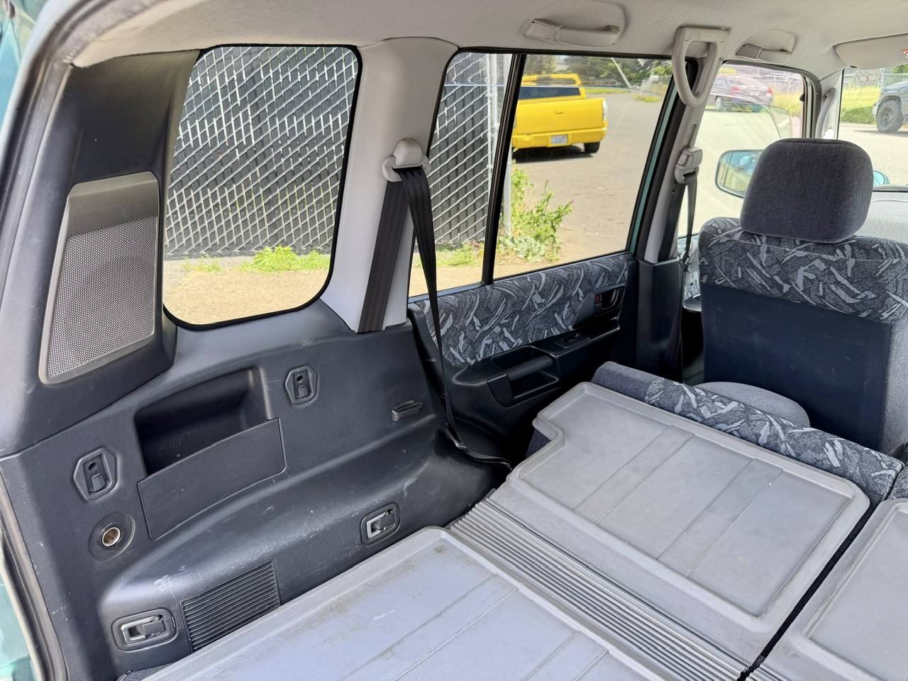 1999 Mitsubishi Pajero iO 1.8L 4WD, 2Hi-4Hi-4Lo, PS, PW, PL, AC, 5MT