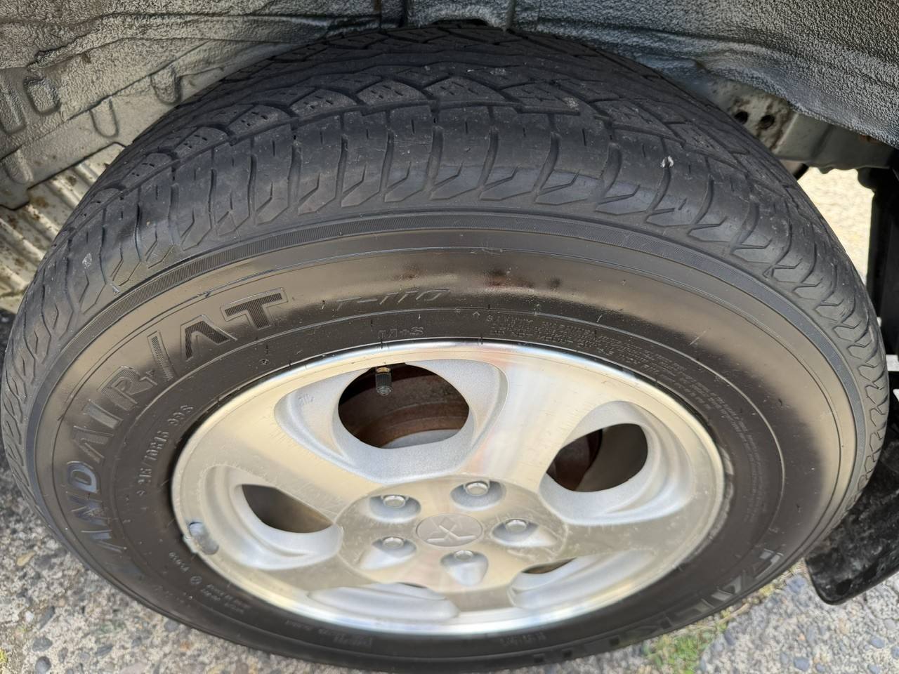 1999 Mitsubishi Pajero iO 1.8L 4WD, 2Hi-4Hi-4Lo, PS, PW, PL, AC, 5MT