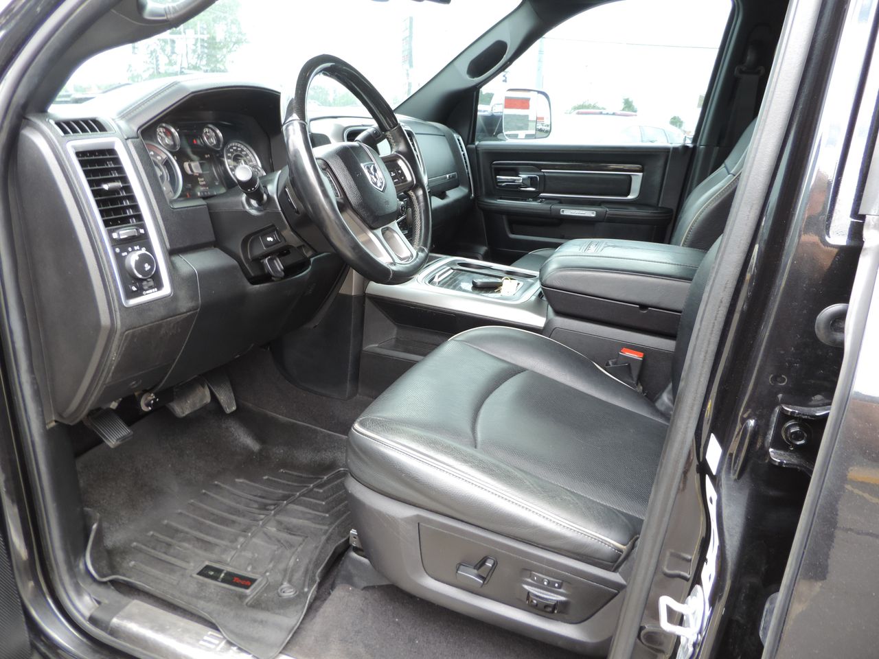 2016 RAM 3500 Limited Mega Cab 4WD DRW