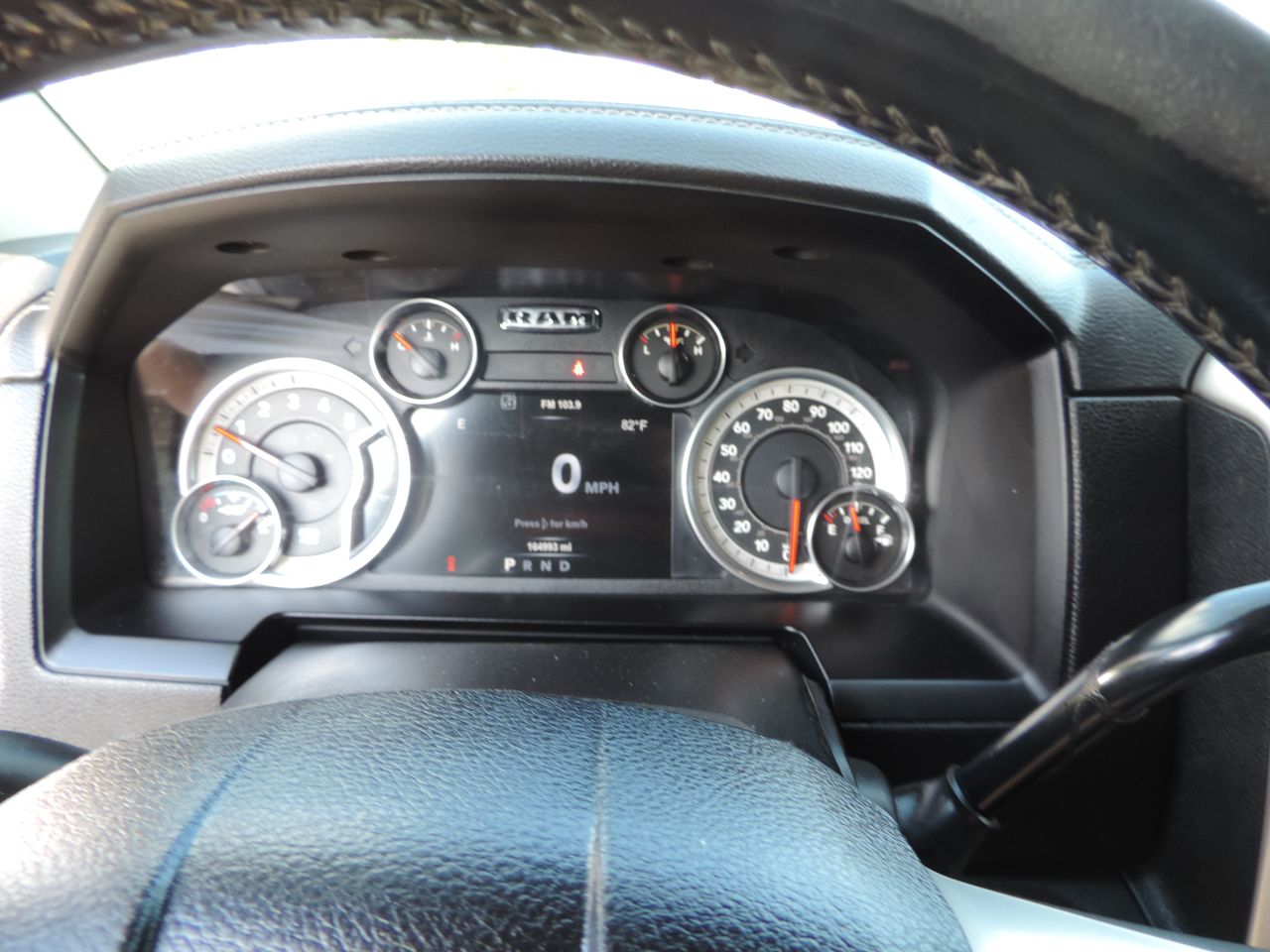 2015 RAM 3500 Crew Cab Laramie DRW 4WD 