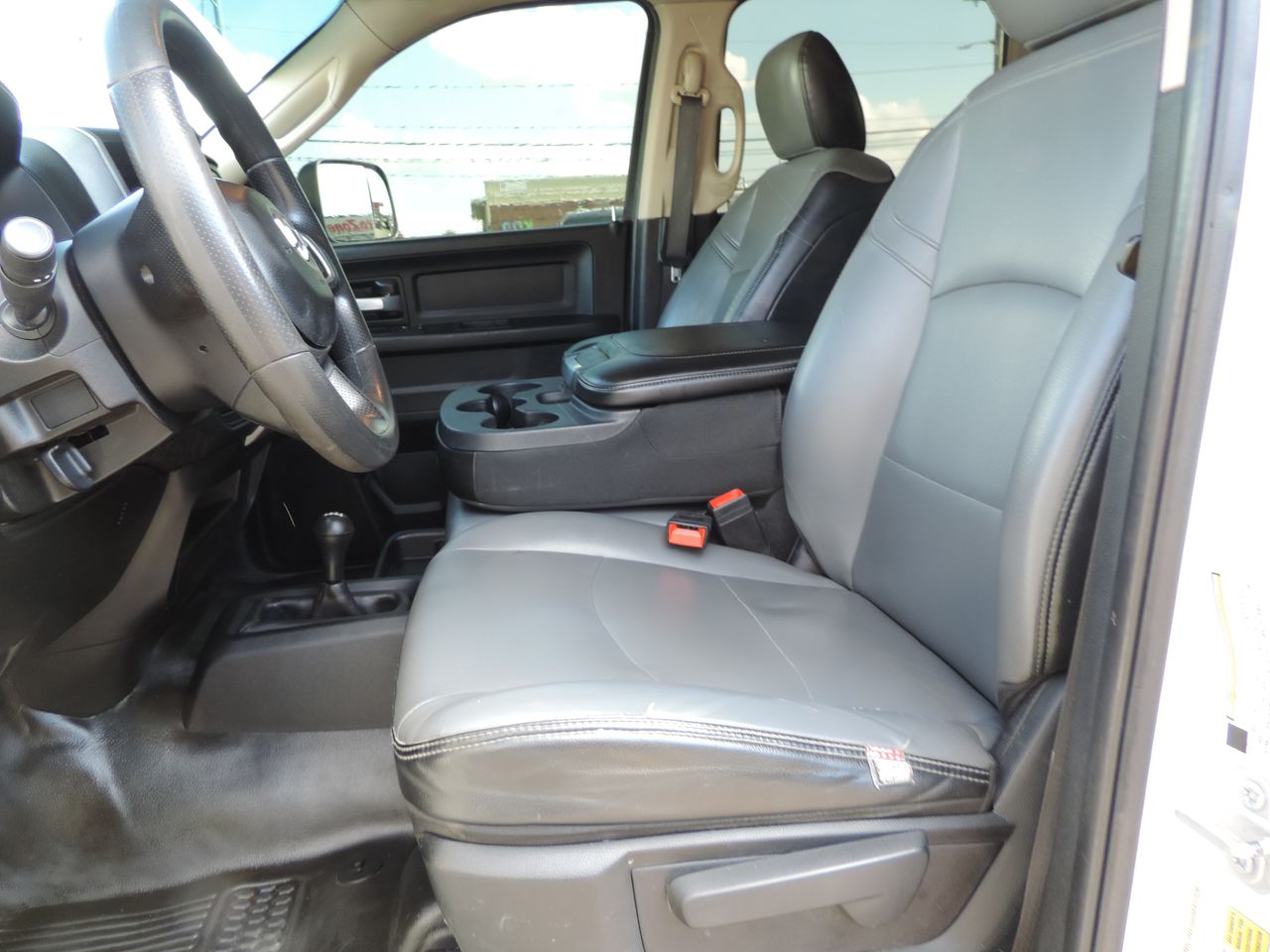 2019 RAM 3500 Crew Cab Tradesman Flatbed DRW 4WD